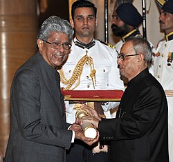 The President, Shri Pranab Mukherjee presenting the Padma Shri Award to Shri Veerendra Raj Mehta, at a Civil Investiture Ceremony, at Rashtrapati Bhavan, in New Delhi on April 08, 2015.jpg