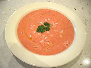 Gazpacho bzw. Gaspacho ist ein