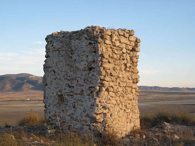 File:Torre de Ozmín.jpg