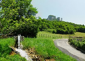 Ein Blick auf die Türme von Saint-Jacques in Allèves