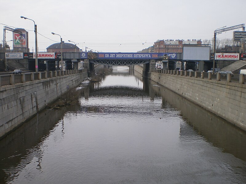 File:Tsarskoselsky railway bridge across Obvodny Canal - Full.jpg