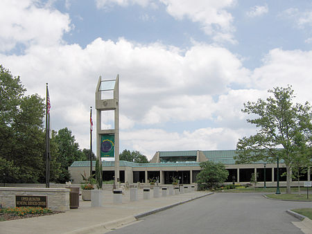 Upper Arlington Municipal Center.jpg