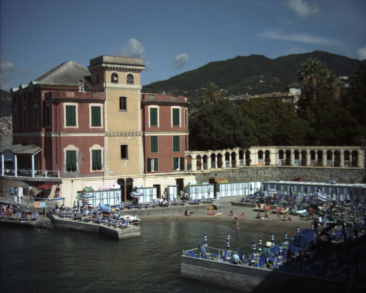 File:Villa Porticciolo3-Rapallo.png