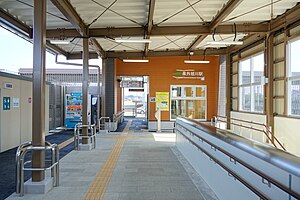 Waiting room of Izumi-Sotoasahikawa Station 20210321a.jpg