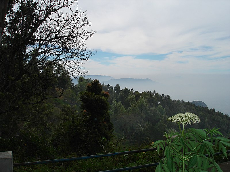 File:Yercaud view point near salem tamilnadu - panoramio.jpg