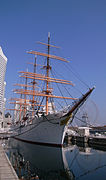 Yokohama Nipponmaru 1.jpg