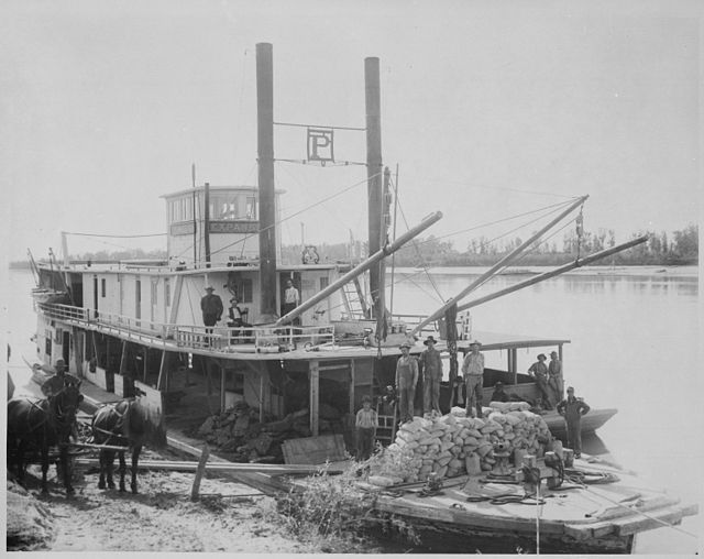 The river steamer Expansion on the Yellowstone River in Montana, 1907