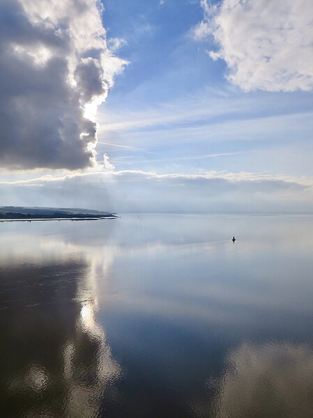 File:"Where sky and Lincolnshire and water meet" - geograph.org.uk - 5288018.jpg