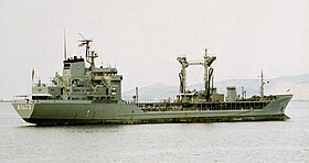 FGS Röhn (A1443) som en del af NATOs anden stående flådestyrke (SNMG2) ved Piræus, Grækenland