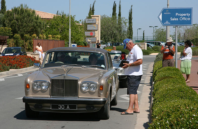 File:2009 05 31 Rolls-Royce Corniche.jpg