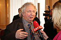 Peter Dusek (* 1945), rakúsky historik, univerzitný profesor