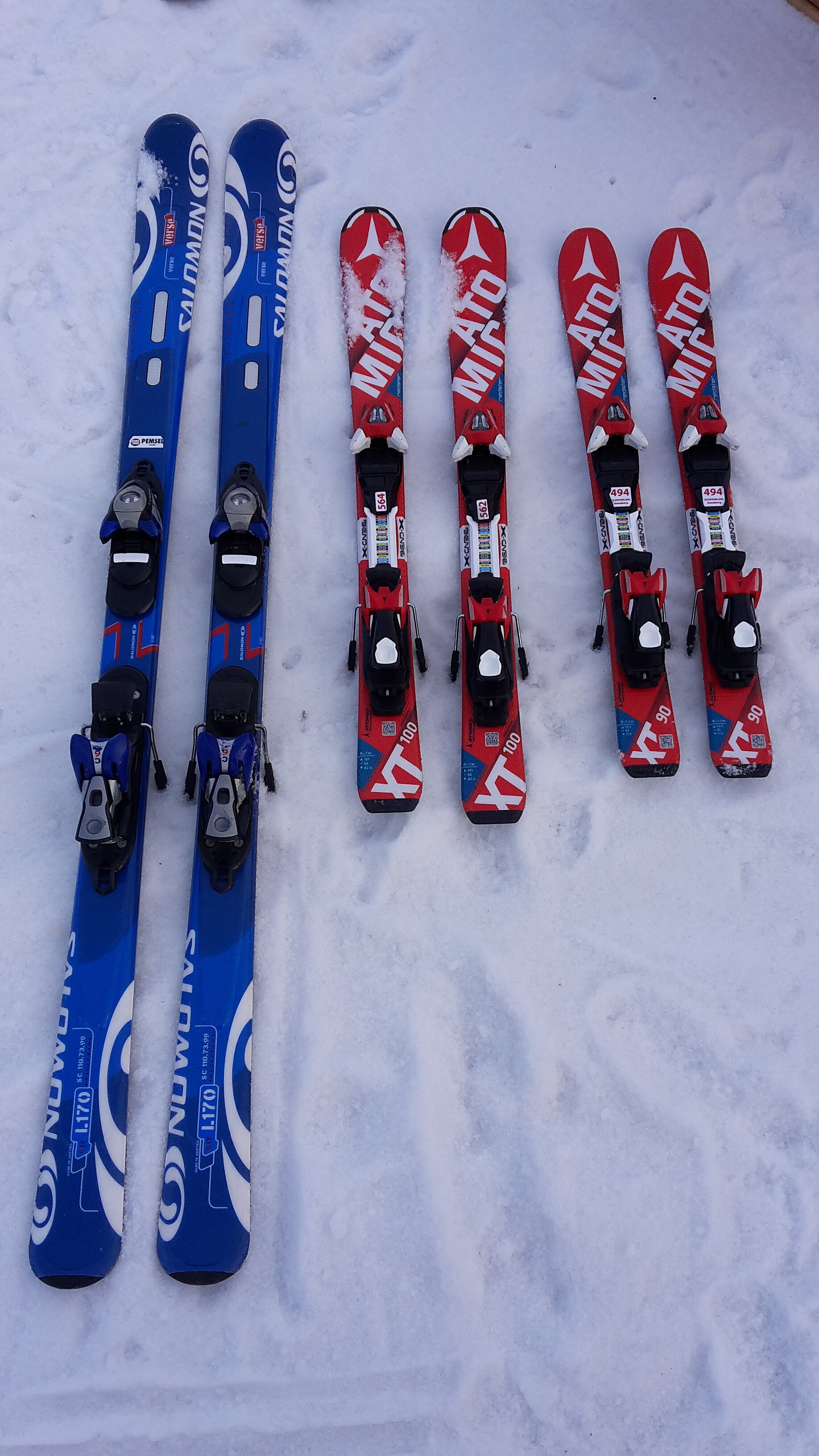 (01) Skis from und Atomic in Annaberg, Lower -