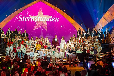 BR,Bayerisches Fernsehen,Frankenhalle,Fürther Sternstunden-Kinderchor,Live-Sendung,Sabine Sauer,Sternstunden-Gala,Sternstundengala,Volker Heißmann