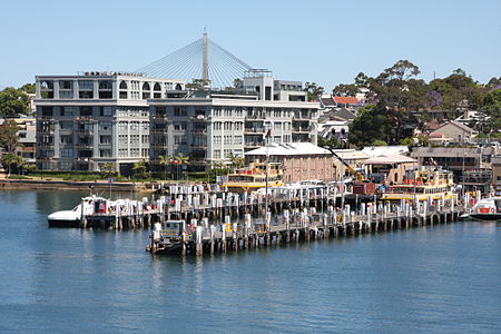 Fail:2_Balmain_Ferry_at_the_Balmain_Shipyard.JPG