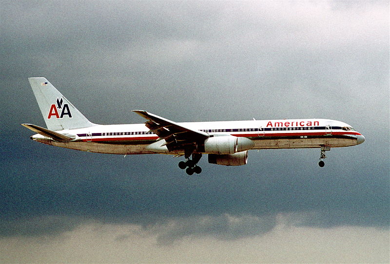 File:375is - American Airlines Boeing 757-223, N671AA@MIA,01.09.2005 - Flickr - Aero Icarus.jpg