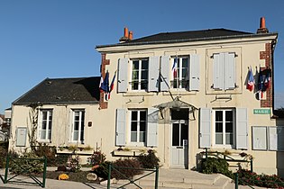 45. Boigny. Mairie (1).jpg