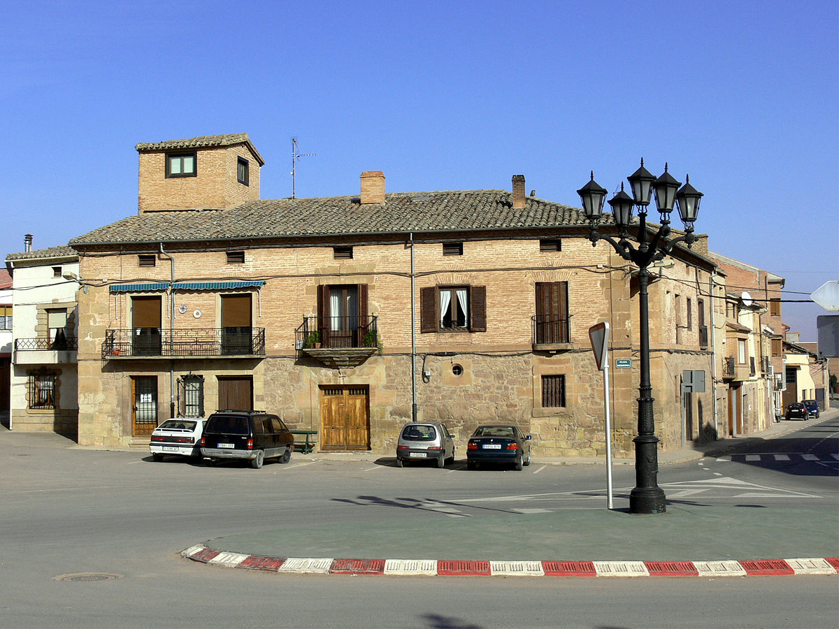 File:ALESANCO-01-Plaza del Mediodia.jpg - Wikimedia Commons.