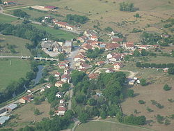 Ambacourt, letecký pohled