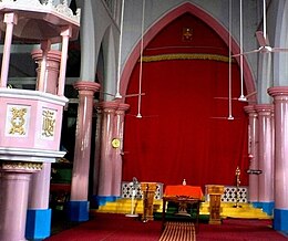A church of the Syro-Malabar Church in Kerala, South India still following the Jewish Christian tradition of keeping the Holy of Holies veiled by a red curtain in the tradition of the Ancient Temple of Jerusalem, much like their Orthodox counterparts viz. the Malankara Jacobite Syriac Orthodox Church and the Indian Orthodox Church. A Syro Malabar Catholic Church or Nasrani Palli.JPG