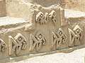 Các họa tiết trang trí bằng gạch sống ở Di chỉ khảo cổ Chan Chan.