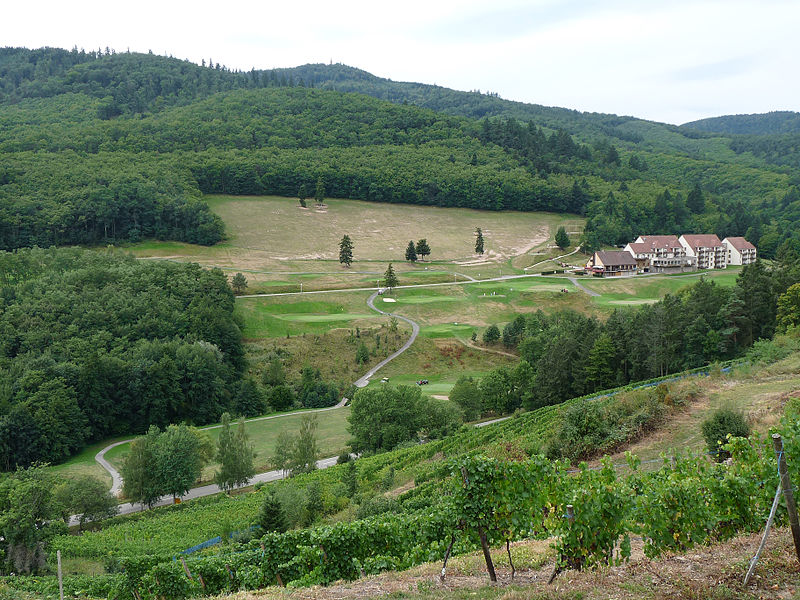 File:Ammerschwihr-Golf.jpg