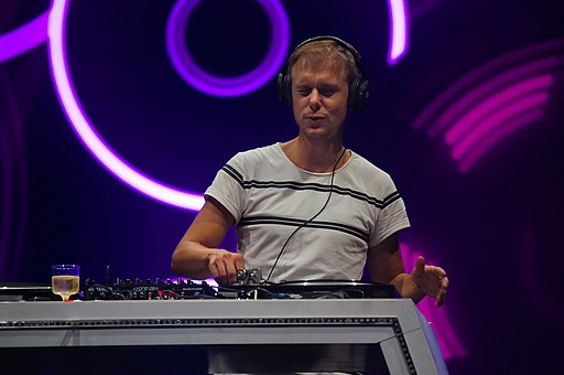 Armin van Buuren 2017 (5)