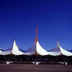 Ashford Designer Outlet (2007).jpg