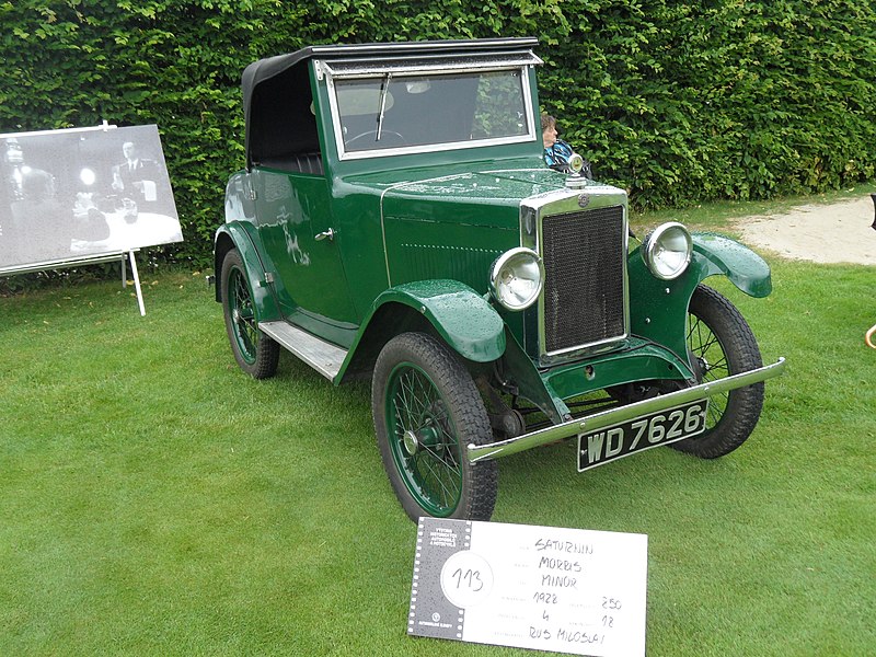 File:Automobilové klenoty 2019 A32. Morris Minor.jpg