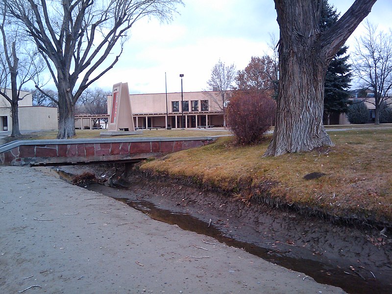 File:Aztec High School 2008.jpg