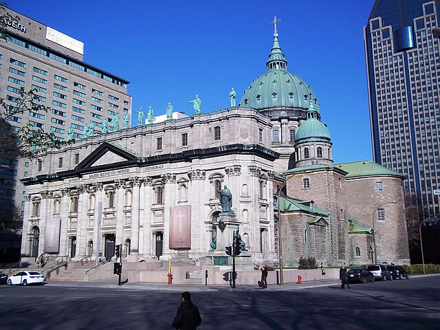 VOYAGE AU CANADA AU 19 ÈME SIÈCLE PAR H. DE LA MOTHE 640px-Basilique-cathedrale_Marie-Reine-du-Monde_08