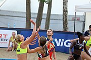 Deutsch: Beachhandball Europameisterschaften 2019 (Beach handball Euro); Tag 3: 4. Juli 2019 – Frauen, Hauptrunde Gruppe II, Ukraine-Italien 2:0 (20:16, 20:16) English: Beach handball Euro; Day 3: 4 July 2019 – Women Main Round Group II – Ukraine-Italy 2:0 (20:16, 20:16)