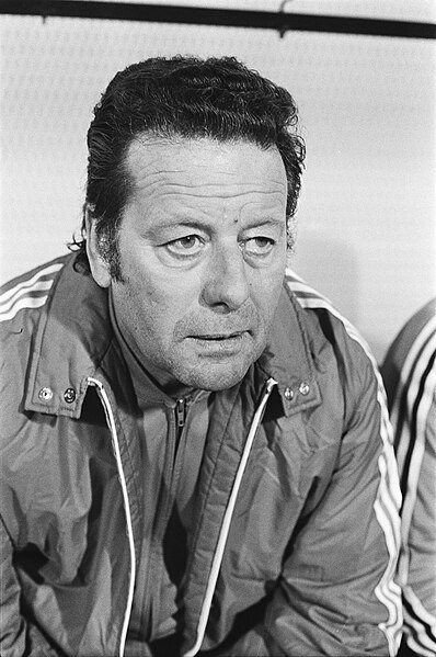 Fichier:Belgie tegen Nederland 1-2, Belgie, trainer Guy Thijs kop, Bestanddeelnr 928-5992.jpg