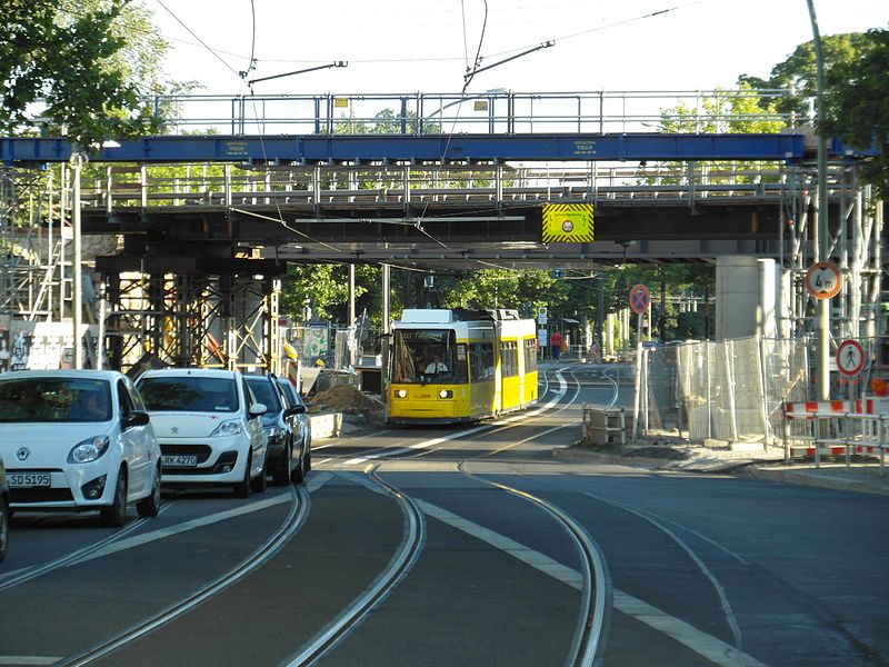 File:Berlin - Karlshorst - S- und Regionalbahnhof (9498194308).jpg