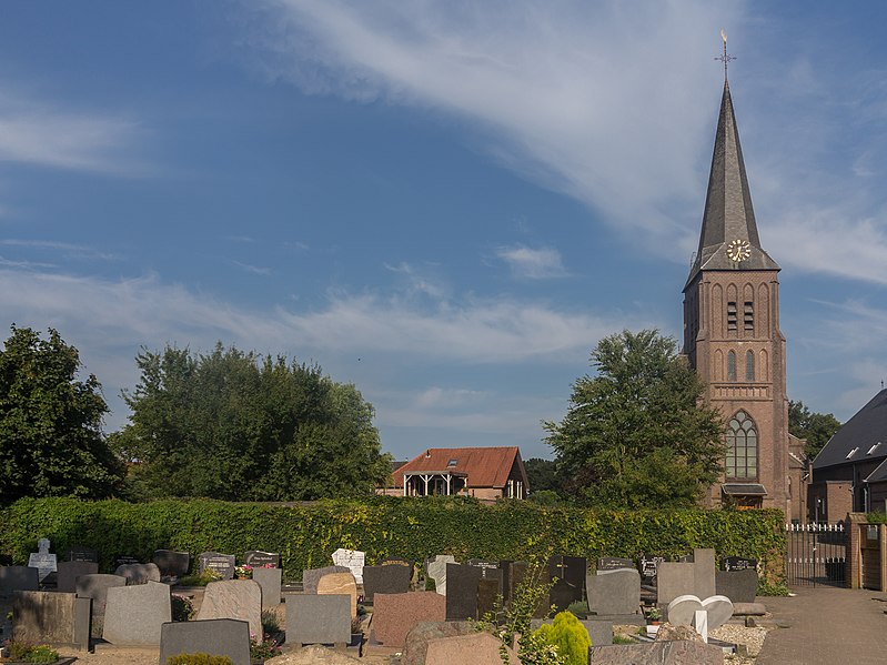 File:Borculo, de Onze Lieve Vrouw Tenhemelopnemingkerk GM1859wikinr162 foto3 2015-08-22 17.33.jpg