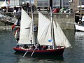 Les Tonnerres de Brest 2012 : Le Sterne en manoeuvre dans la Penfeld