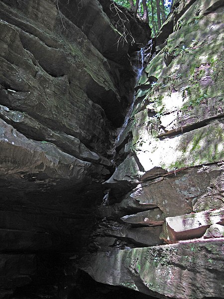 File:Broken Rock Falls (Old Man's Cave Gorge, Hocking Hills, Ohio, USA) (34033159684).jpg