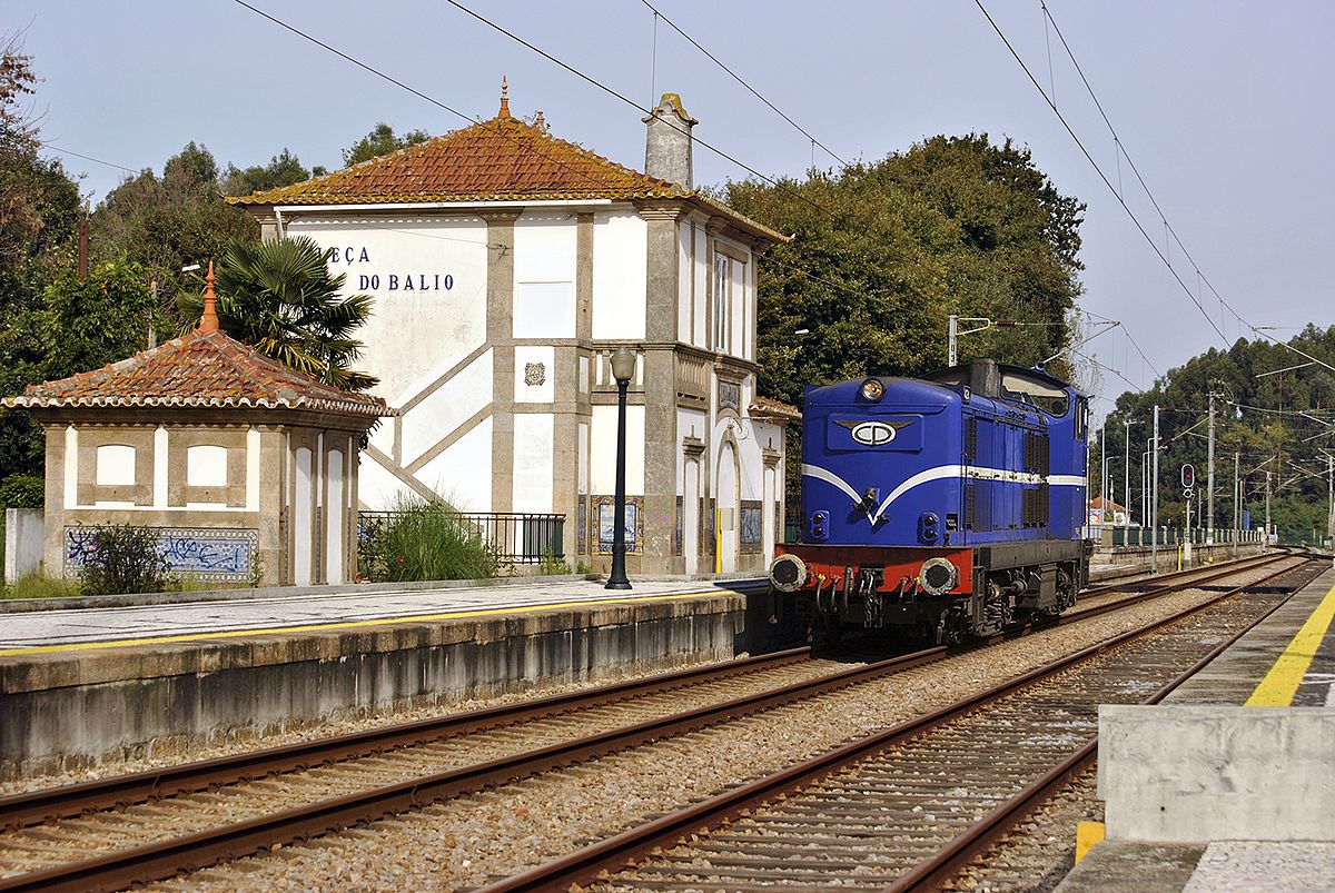 Линья. Rails in Portugal.