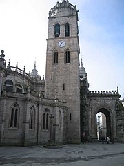 Torre renacentista y ábside de la catedral de Lugo