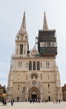 Catedral de Zagreb, Croacia, 2014-04-13, DD 01.JPG
