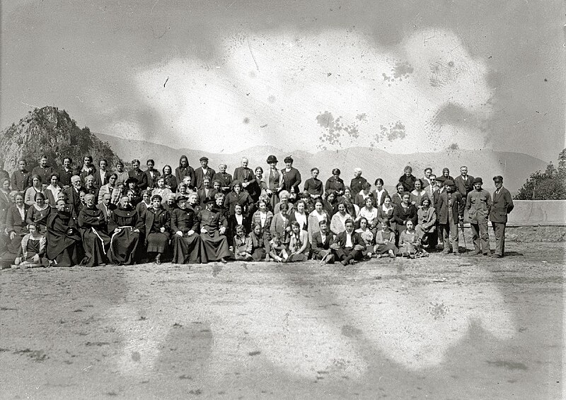 File:Celebración de una romería a Arantzazu - Azpeitia (5 de 30) - Fondo Car-Kutxa Fototeka.jpg