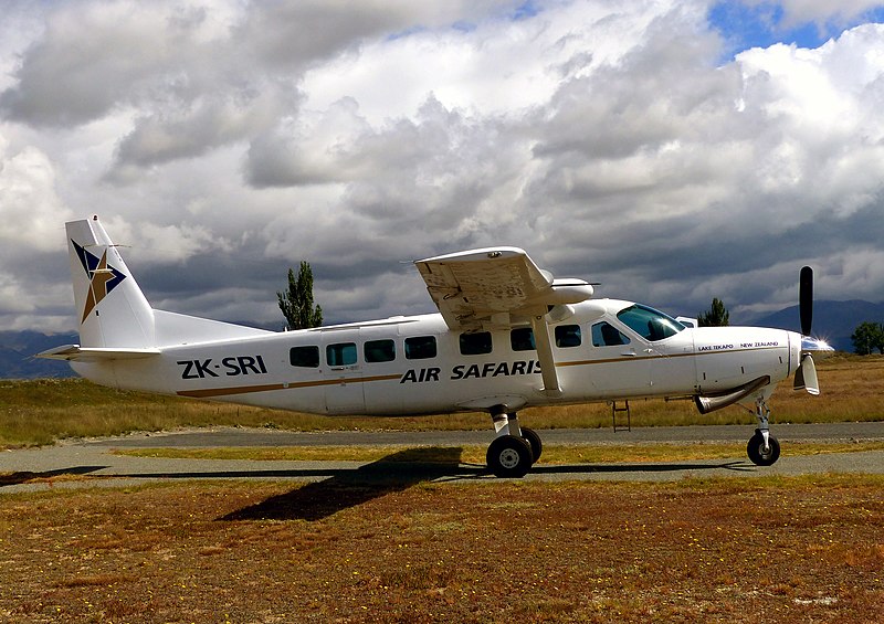 File:Cessna 208 Caravan. (16023656191).jpg