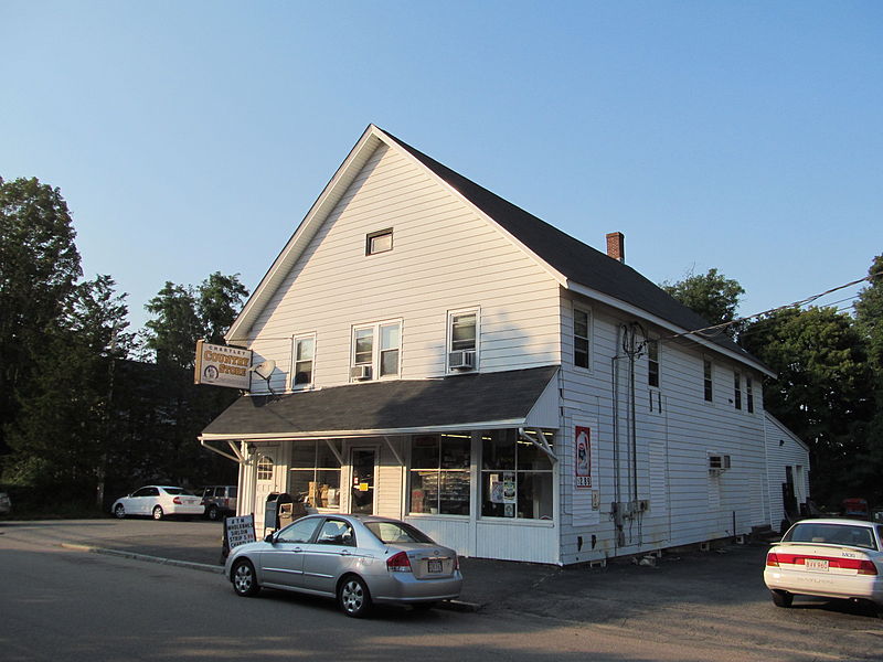 File:Chartley Country Store, Chartley MA.jpg