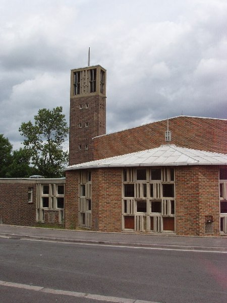 File:Church of St Edmund of Canterbury, Yeading - geograph.org.uk - 23000.jpg