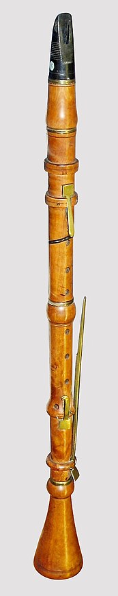 Early Clarinet with 4 keys (ca. 1760).
