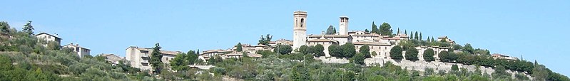 File:Cociano, paese (cropped).JPG