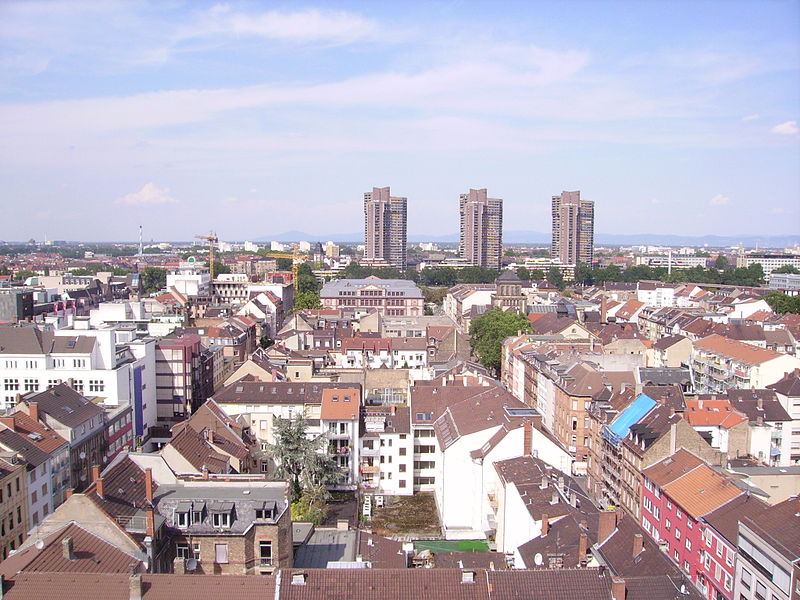 File:Concordienkirche Mannheim Turm 10.JPG