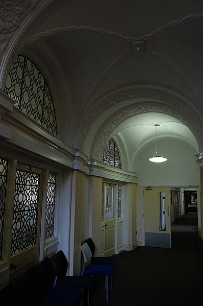 File:Coventry Council House interior - 2015-02-25 - Andy Mabbett - 07.JPG