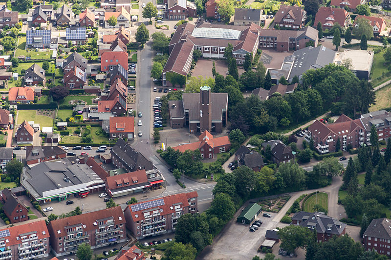 File:Dülmen, St.-Joseph-Kirche -- 2014 -- 8112.jpg