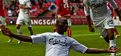 Dame N'Doye - Celebrating the Goal (cropped) .jpg