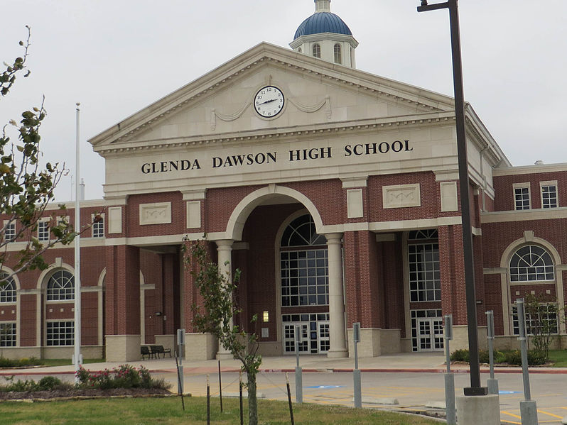 File:Dawson High School Dec 2013.jpg